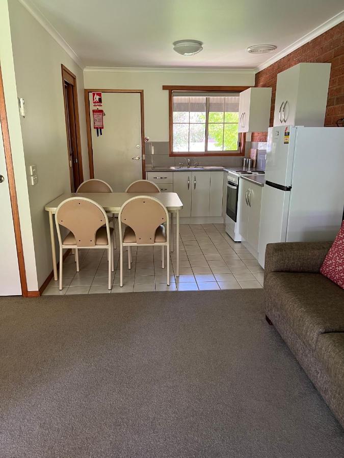 Greenways Holiday Units Tocumwal Bagian luar foto