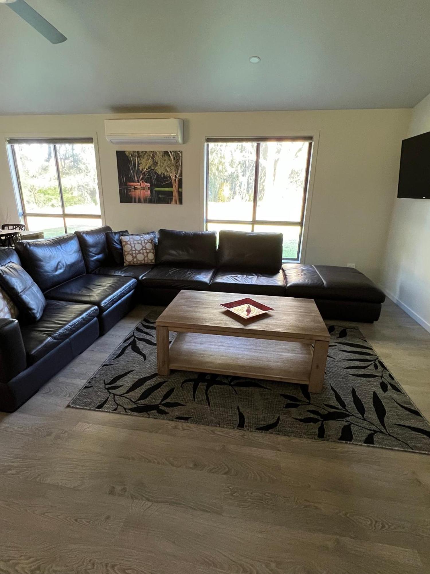 Greenways Holiday Units Tocumwal Bagian luar foto